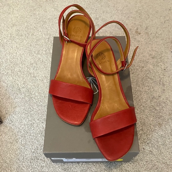 Coclico Red Noel Sandals size 39 - Picture 10 of 13